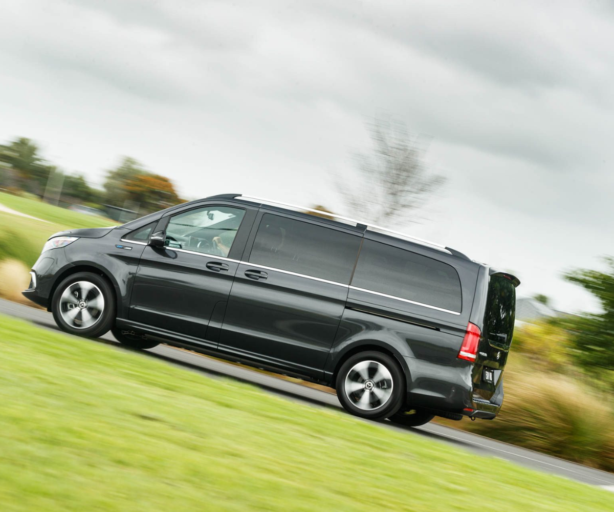 mercedes v class Chauffeur car