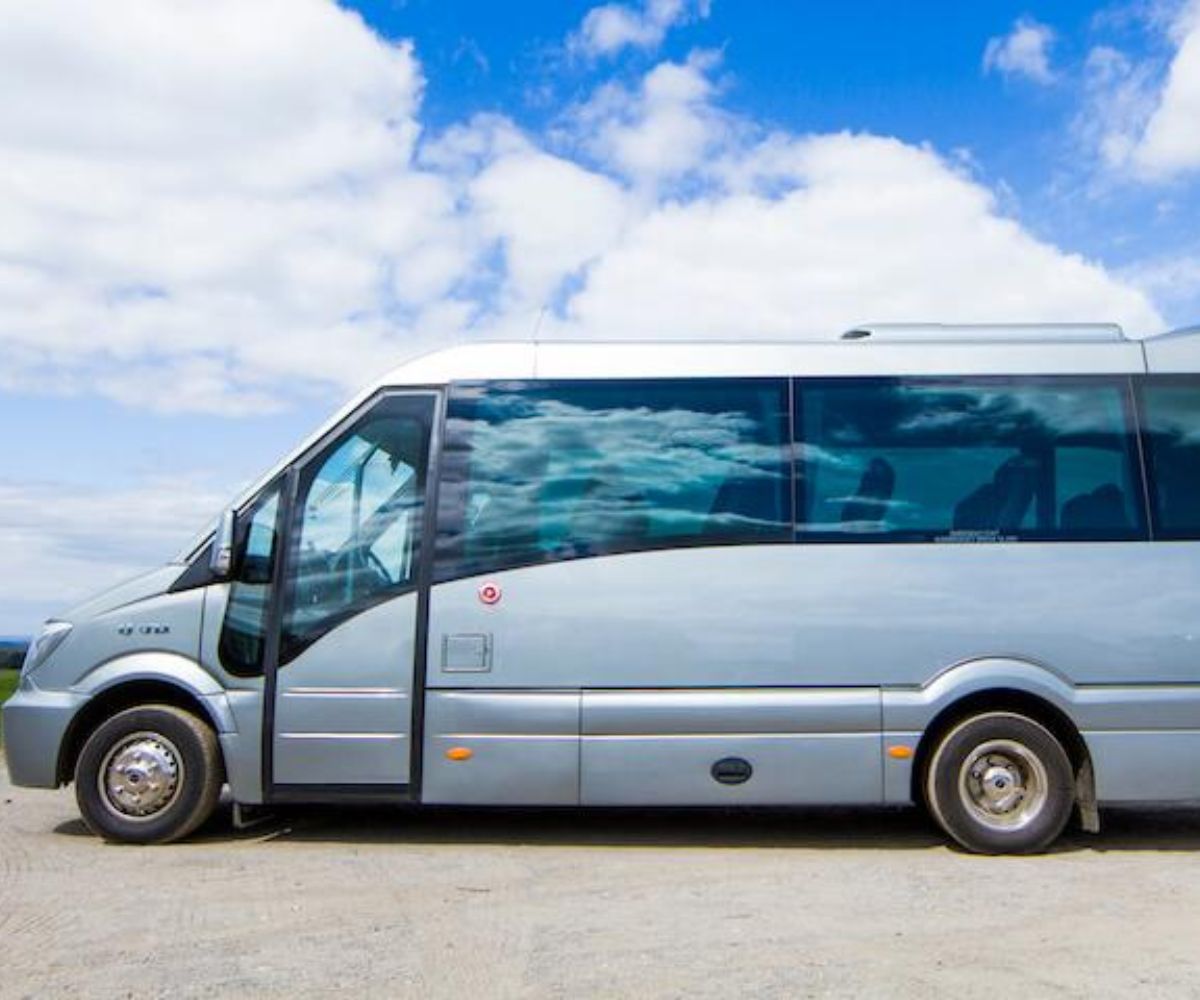 12 Seater Minibus Hire With Driver