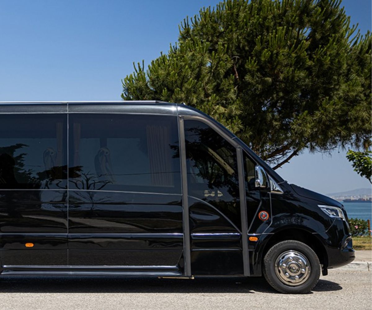 16 Seater Minibus Hire With Driver