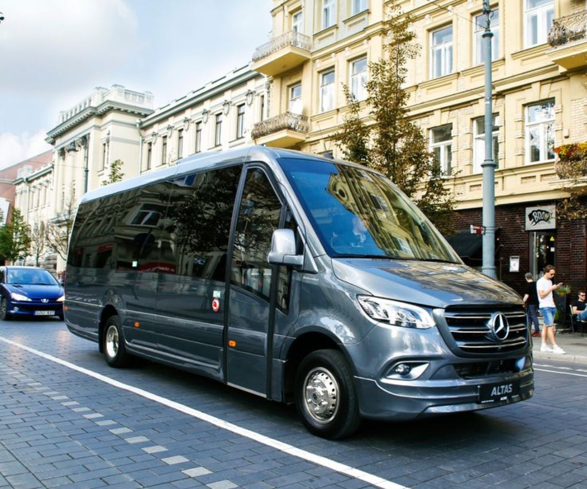 Luxury 12 Seater Minibus Hire