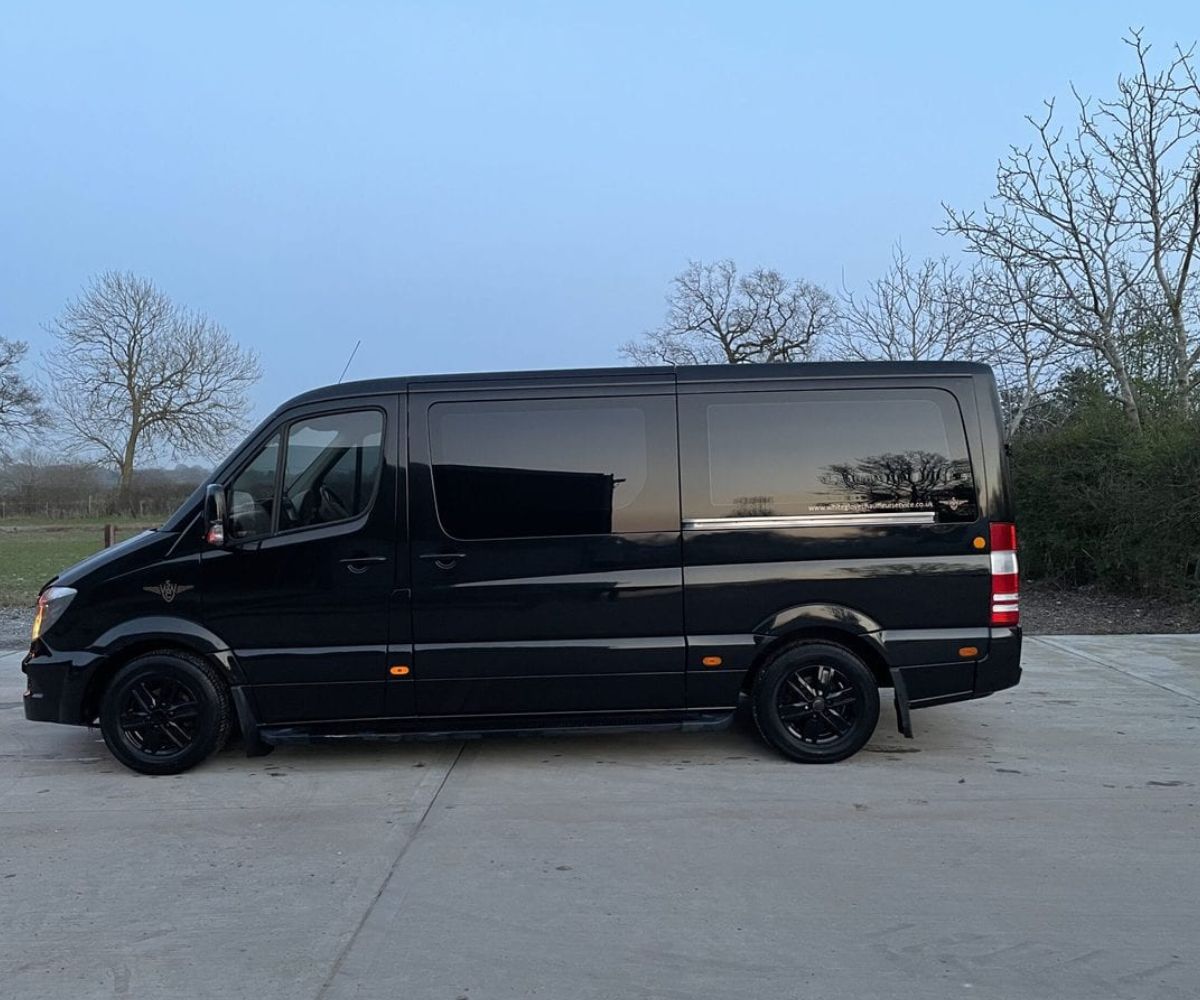 Luxury 8 seater Minibus With Driver