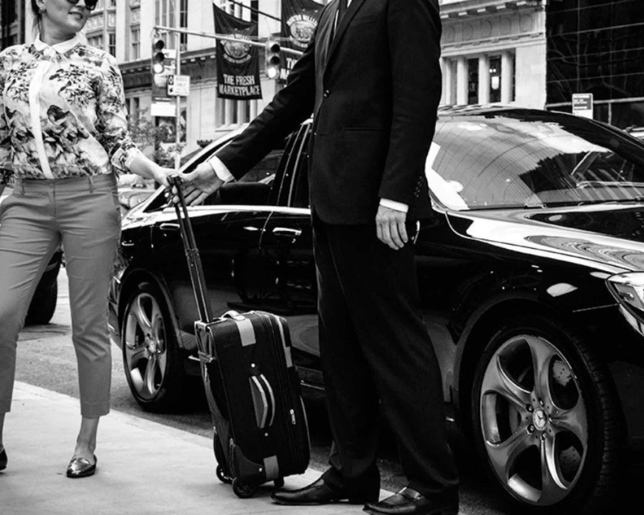 Hire Chauffeur for City Tours