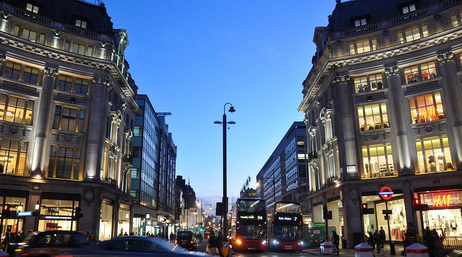 Oxford Street-The Heart of London's Retail Scene