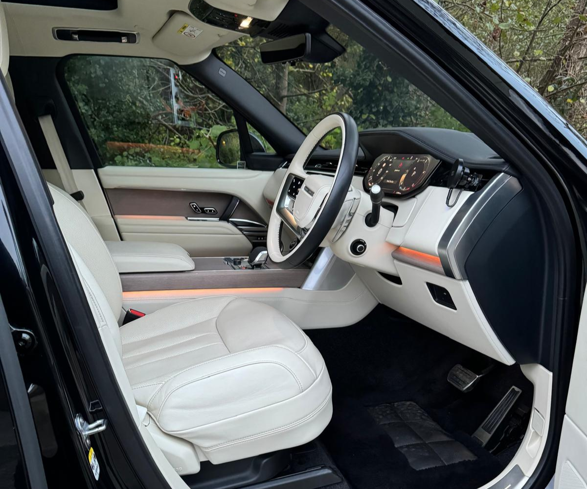 Hire Range Rover Chauffeur Services