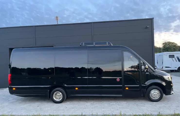 Minibuses hire for London London Events