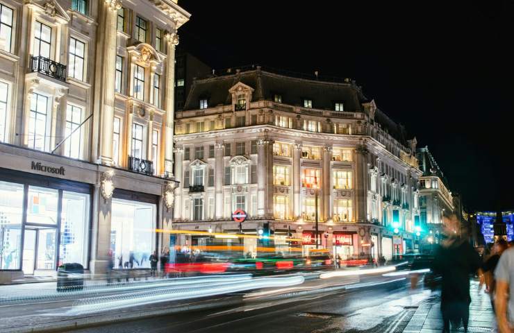Late Night Shopping in London